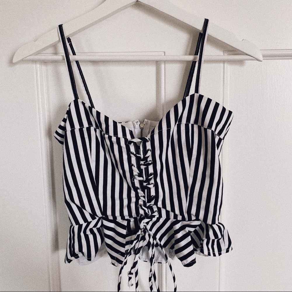 Olivaceous Black and White Top